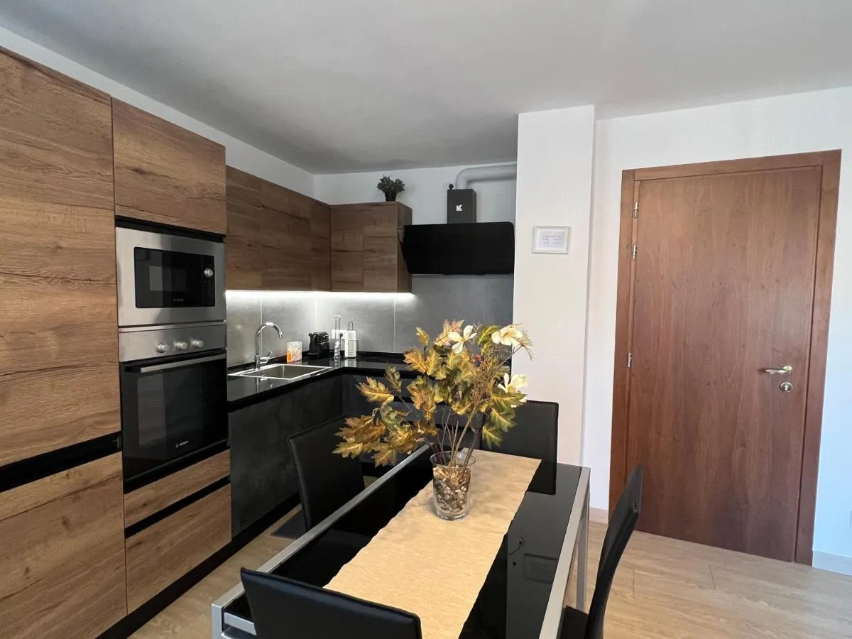 Image 2 of ELDA HOUSE VENICE