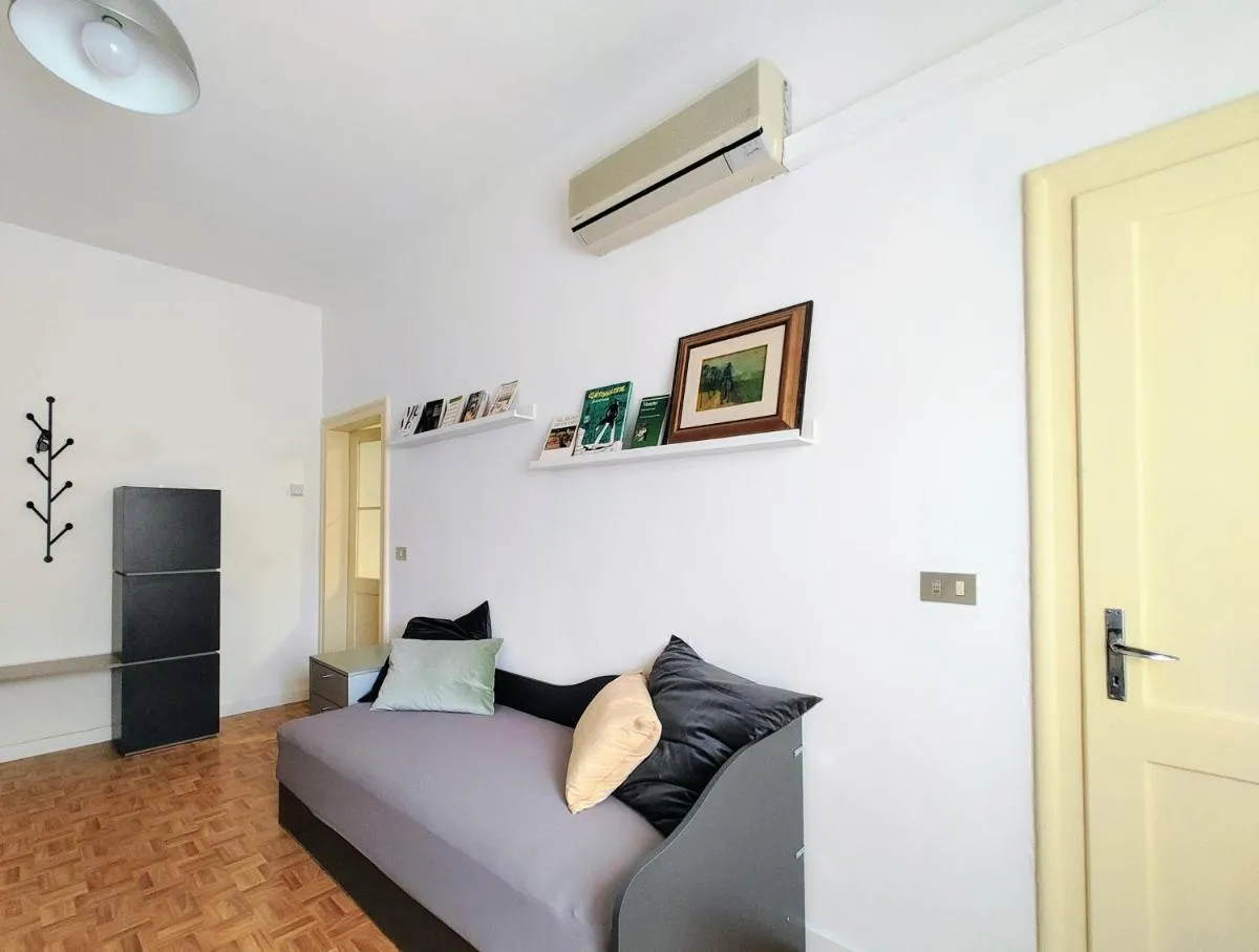 Image 2 of Home 4 You – Mestre Railway