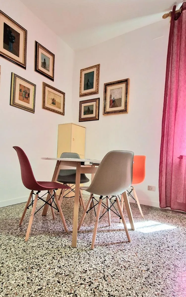 Image 4 of Home 4 You – Mestre Railway