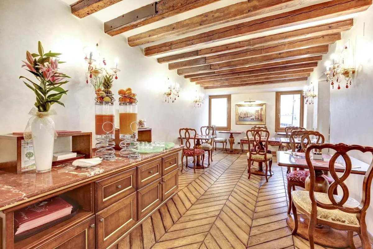 Image 3 of Hotel Casanova