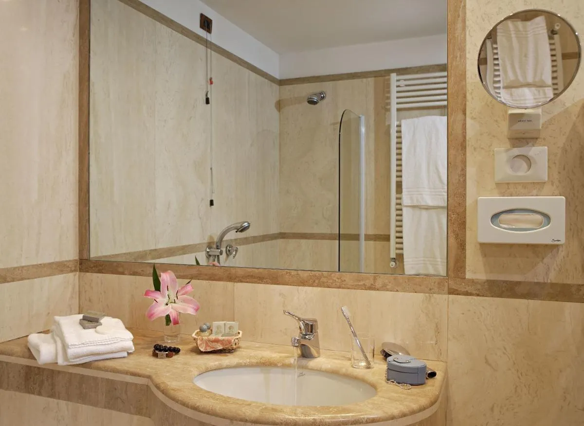 Image 2 of Hotel Kette