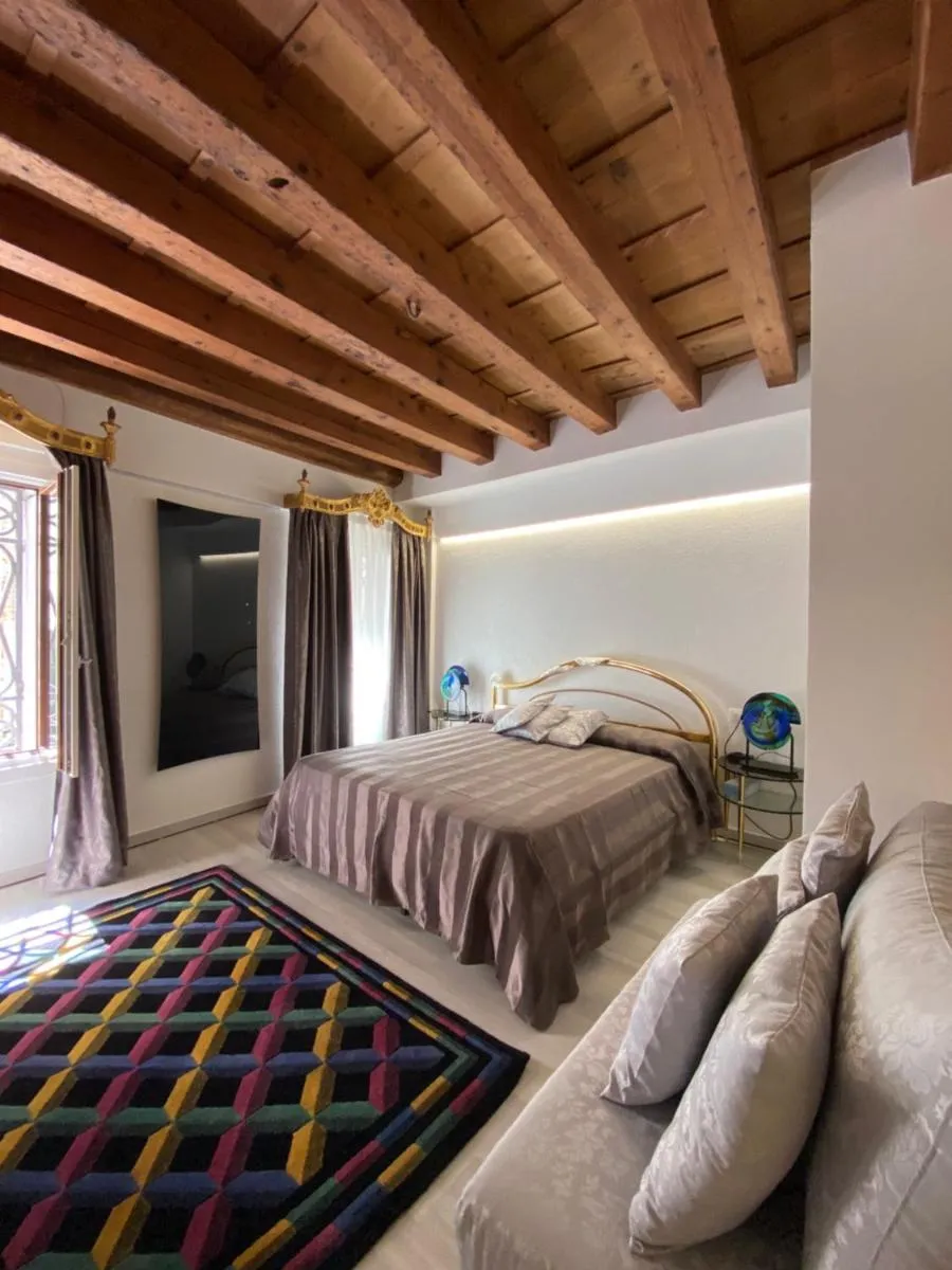 Image 1 of LN HOMES VENICE – San Marco Canal View