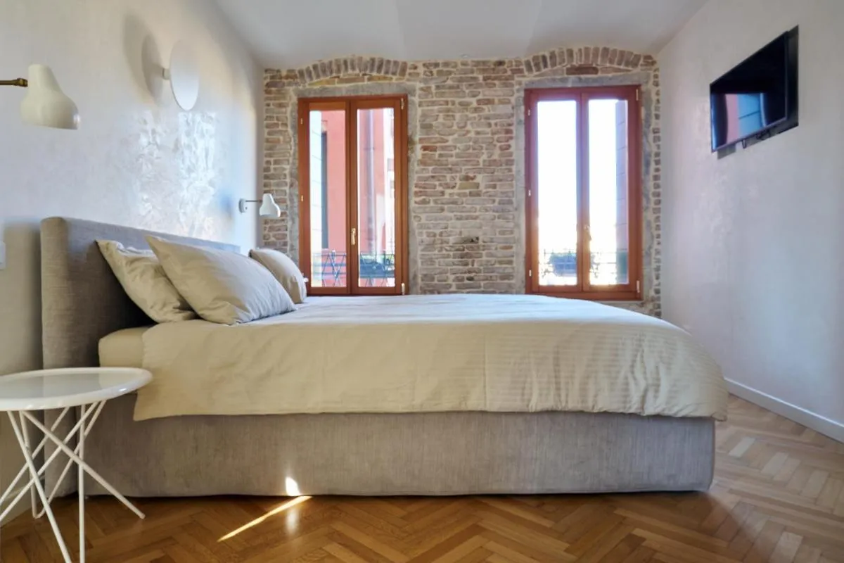 Image 1 of La Grancevola is a gorgeous apartment with balcony