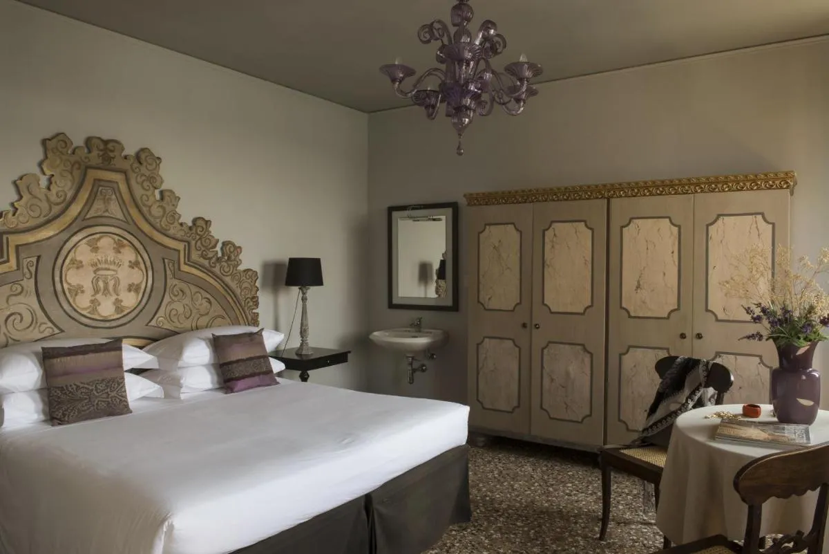 Image 5 of La Residenza 818