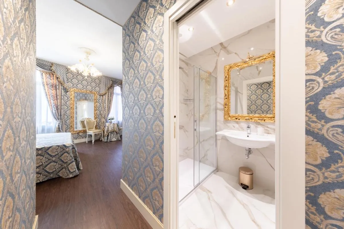 Image 2 of La Veneziana Boutique Rooms