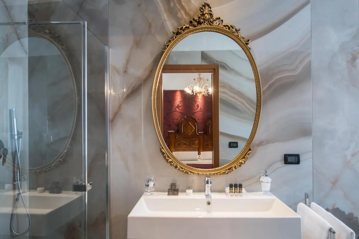 Image 2 of Locanda Leon Bianco on the Grand Canal