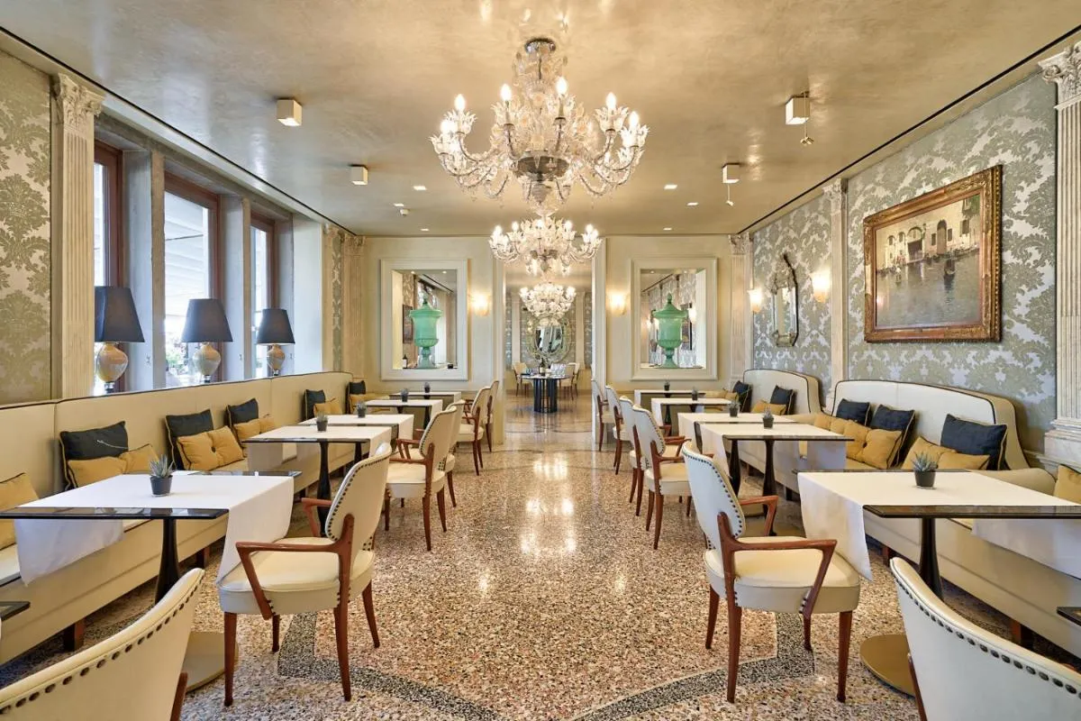 Image 1 of Londra Palace Venezia