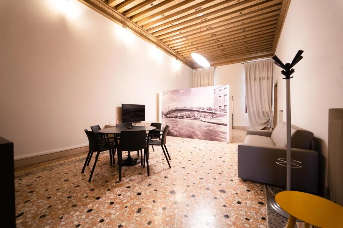 Image 3 of Luxury and Elegance Calatrava