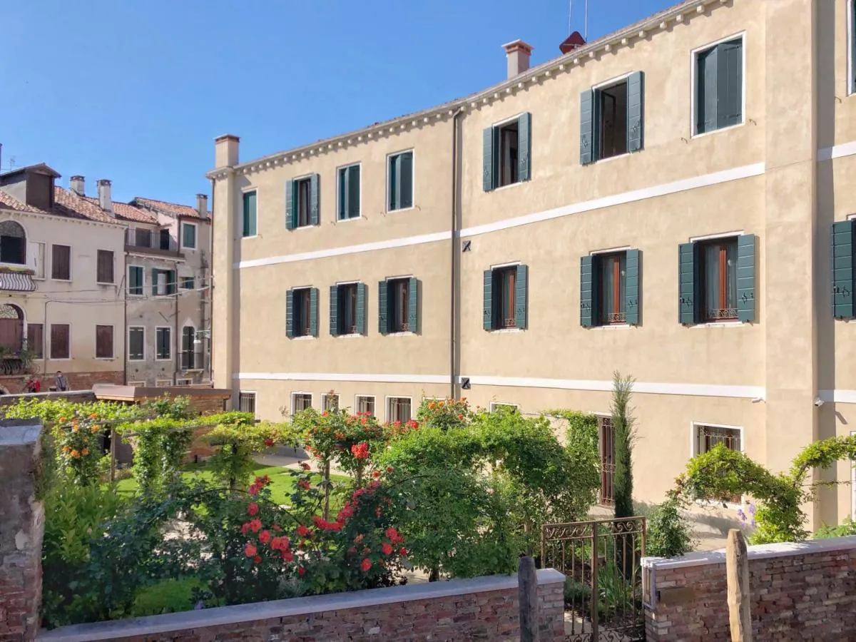 Image 2 of Madama Garden Retreat