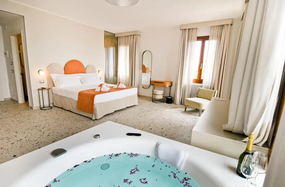 Image 1 of Maison Boutique Al Redentore