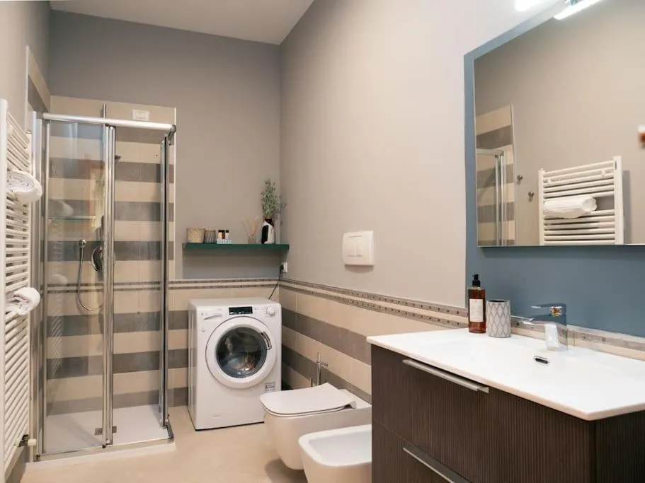 Image 6 of Marea Apartments