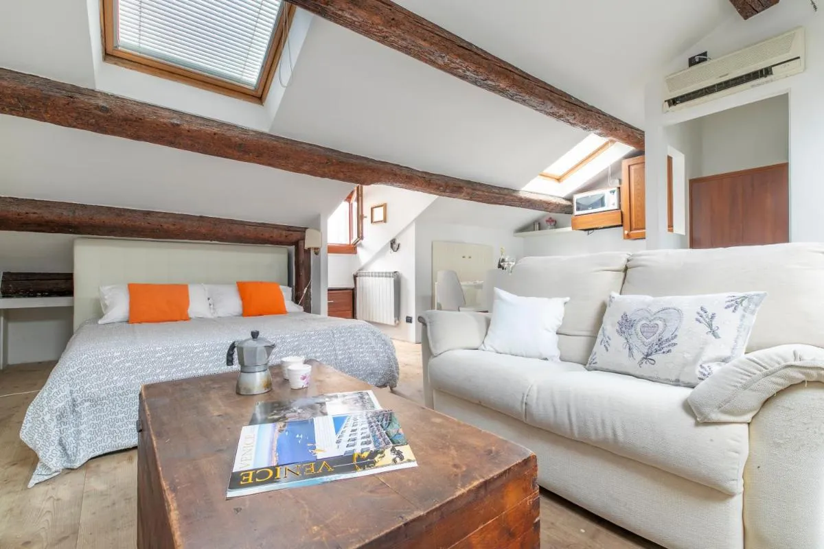 Image 5 of Nice Lovely Attic for 4 person with Wifi – A/C