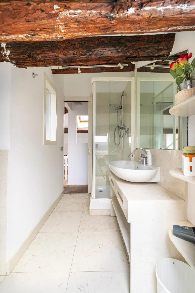 Image 6 of Nice Lovely Attic for 4 person with Wifi – A/C