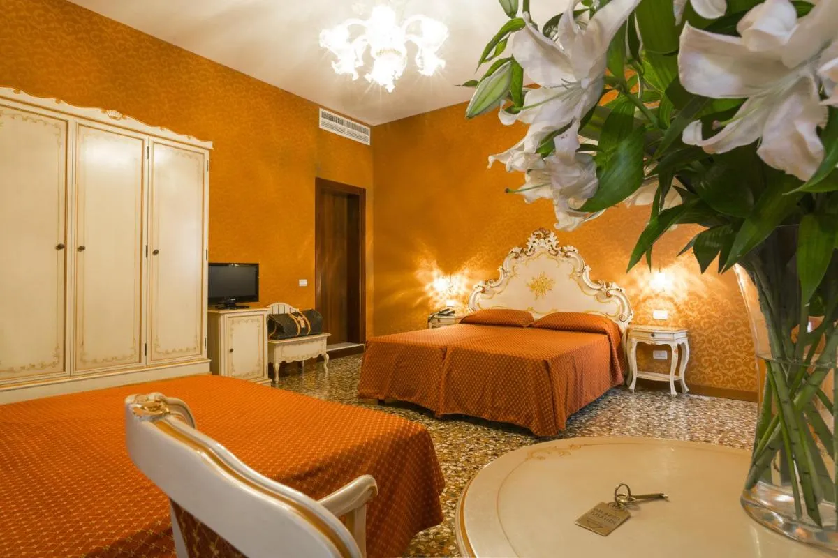 Image 1 of Palazzo Guardi