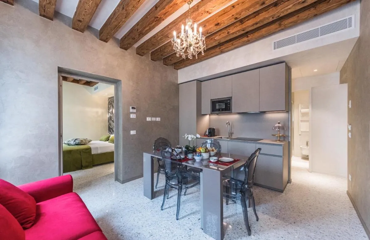 Image 3 of Rialto Luxury Flat
