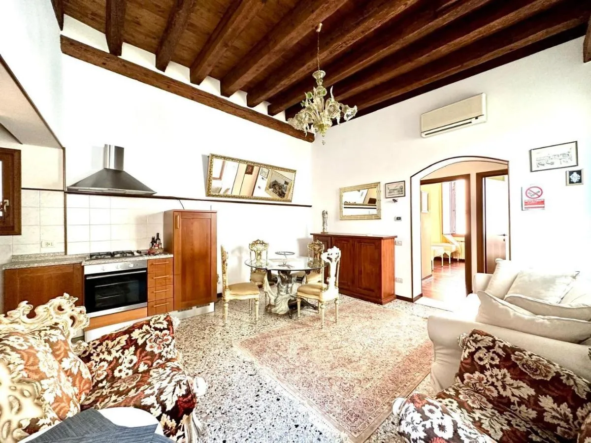 Image 5 of San Marco Canal View by Bricola Apartments