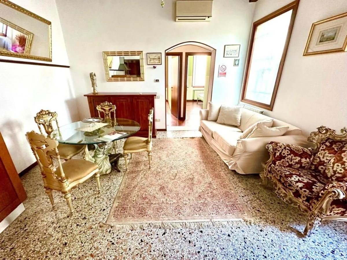 Image 6 of San Marco Canal View by Bricola Apartments