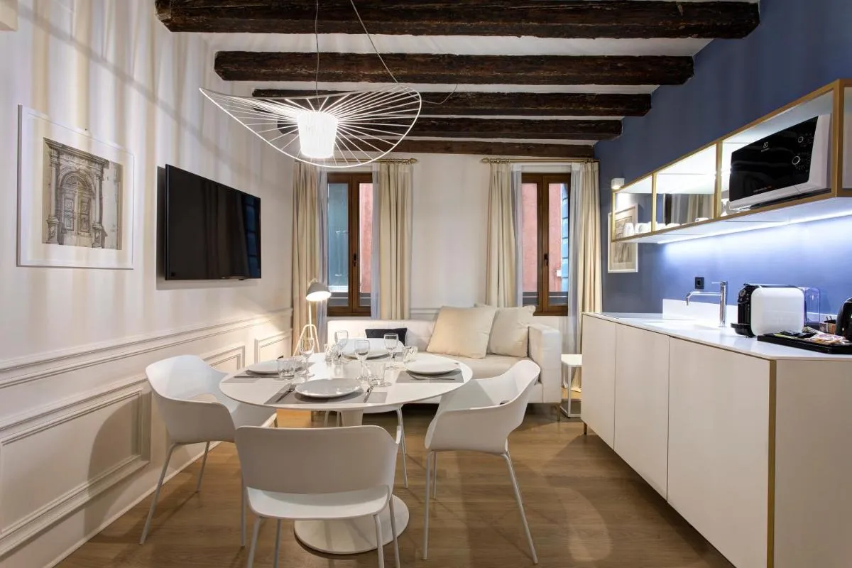 Image 4 of San Marco Suite 755