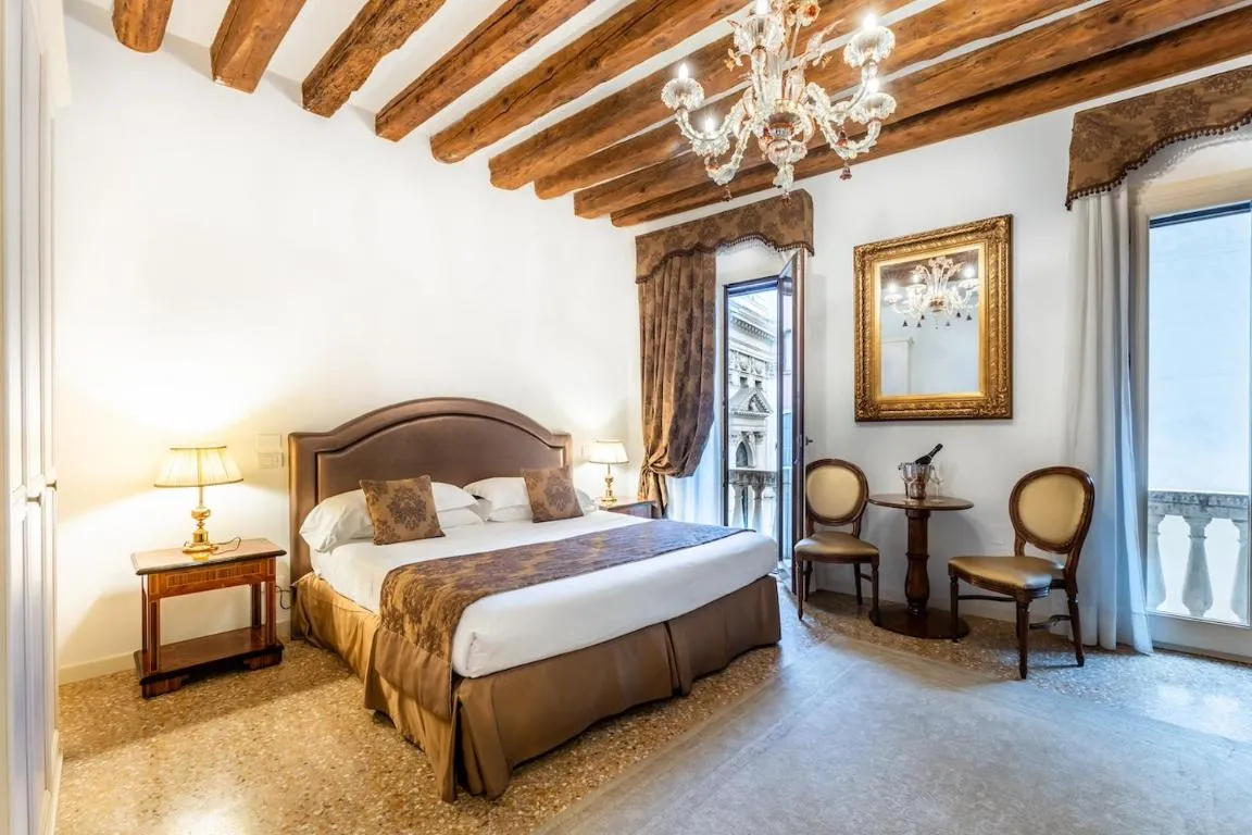 Image of San Teodoro Palace – Luxury Apartments
