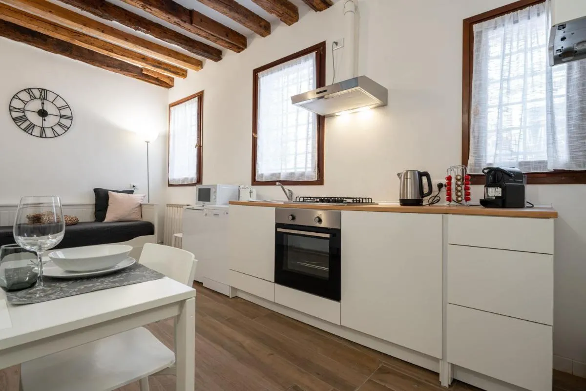 Image 5 of Suite Ravà – San Marco with pool