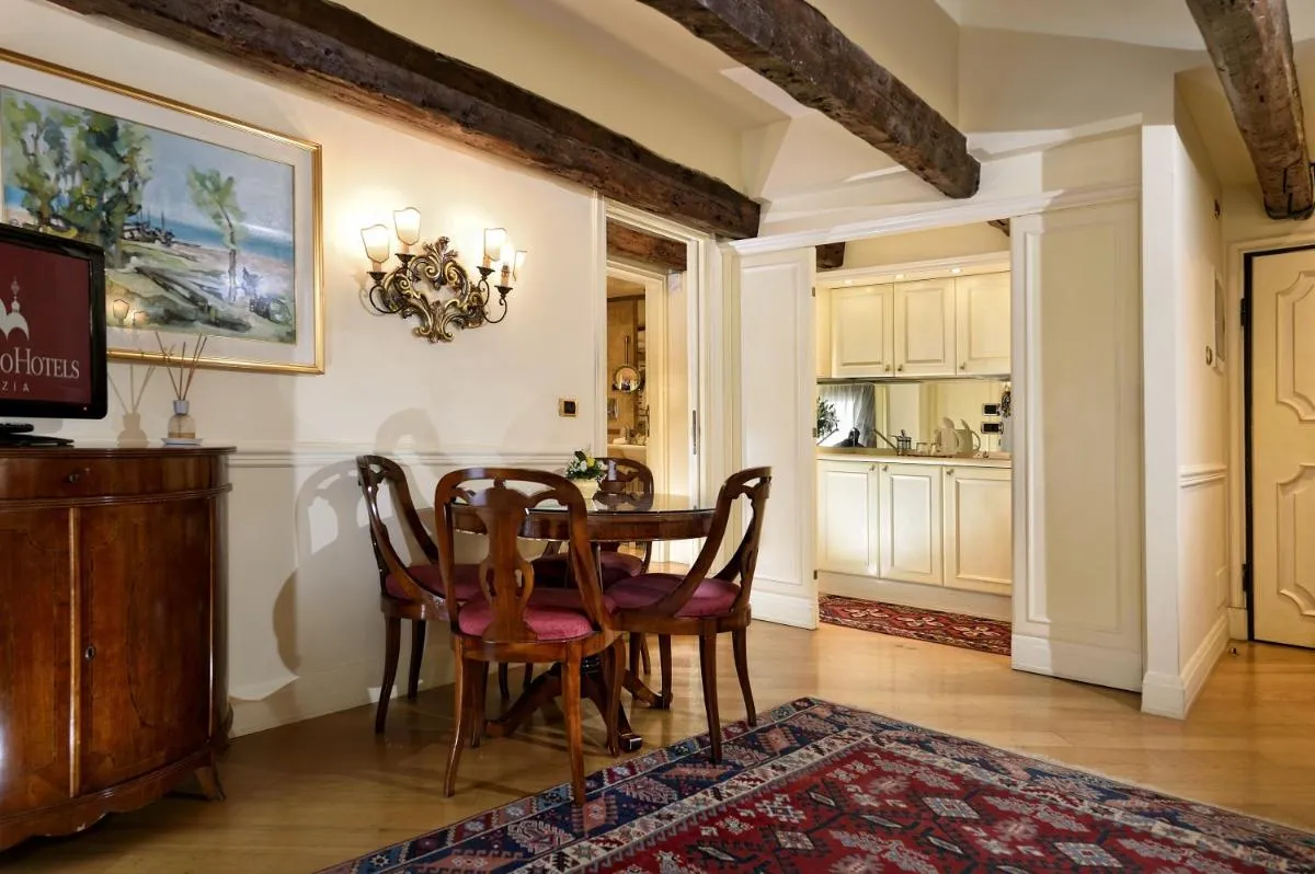 Image 2 of Suites Torre Dell’Orologio