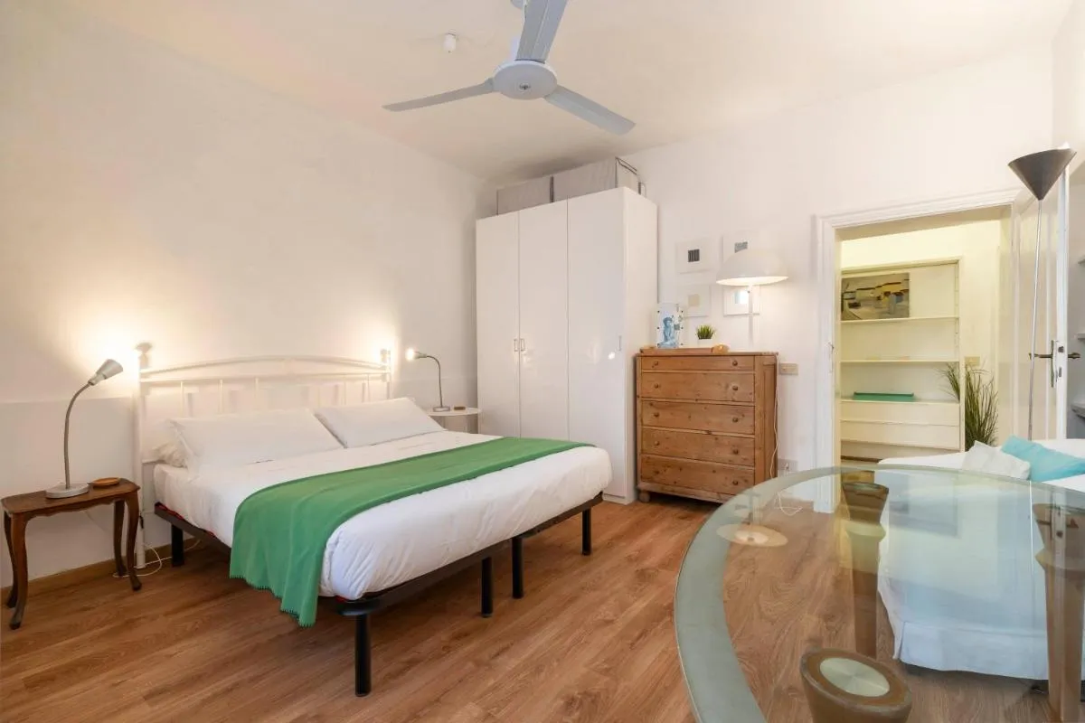 Image 6 of True Venice Apartment