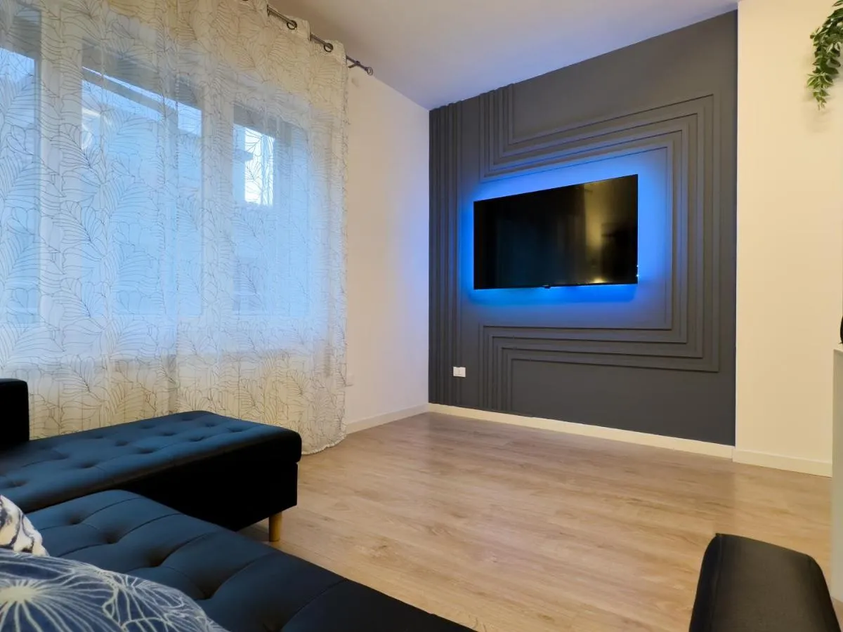 Image 4 of [Venezia-Mestre] Design Apartment Bros#1