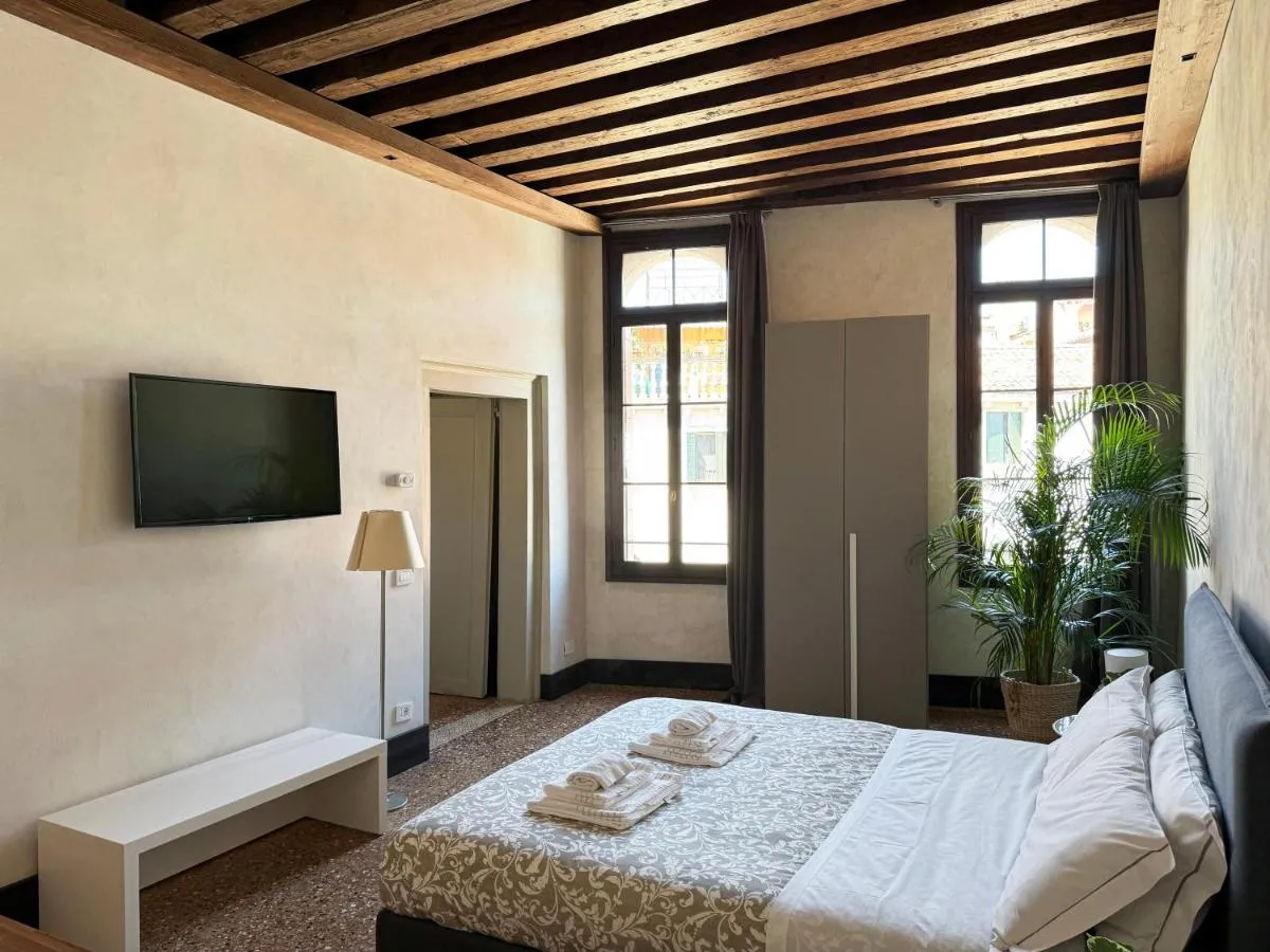 Image 1 of [Venice Central] Luxury Suite ~ Jacuzzi + Patio A/C