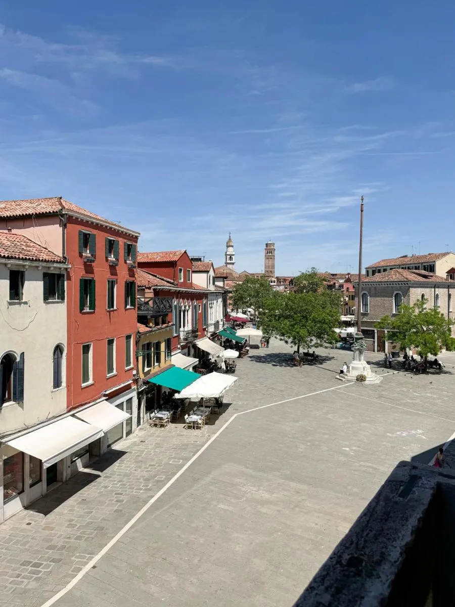 Image 5 of [Venice Central] Luxury Suite ~ Jacuzzi + Patio A/C