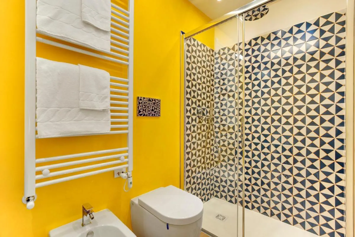 Image 6 of Venice Skyline View Studio Apartment M0270428215