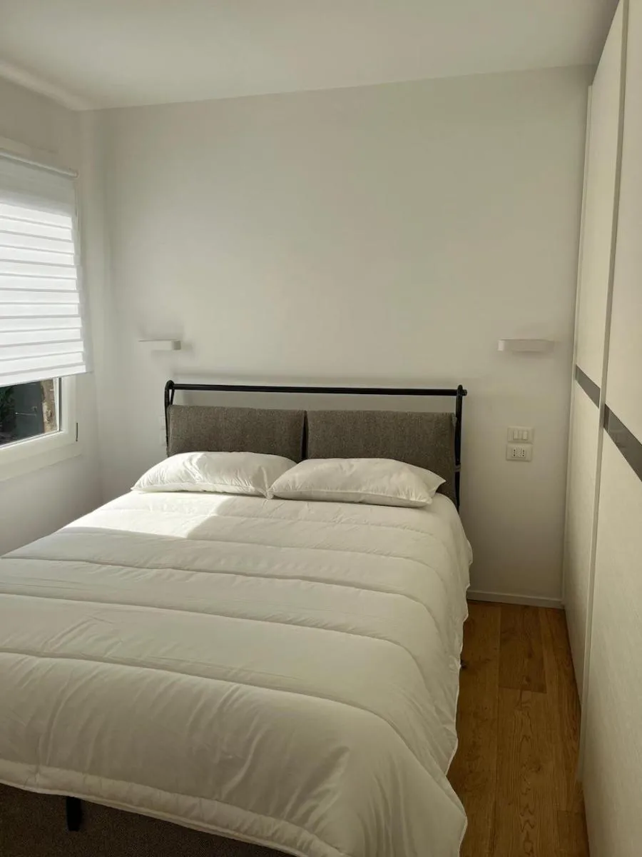 Image 4 of Victoria Studio