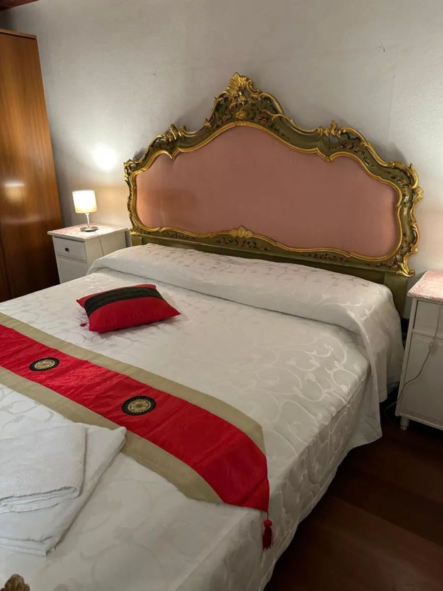 Image 5 of 1 Ca’del Traghetto Family Apartment