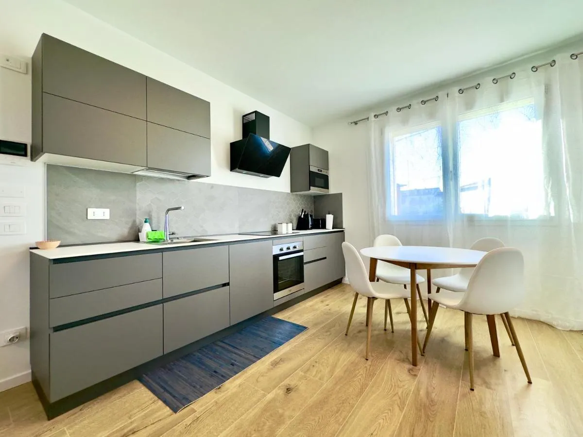 Image 3 of 20 min Venezia Modern Apartament with terrace