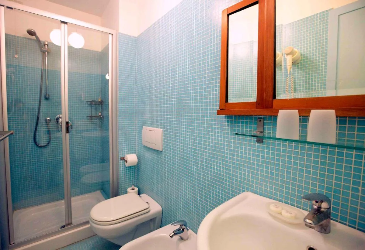 Image 1 of 3749 Pontechiodo