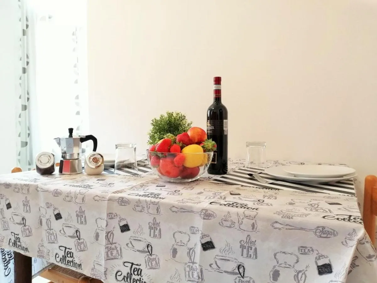 Image 1 of 458 Giardini