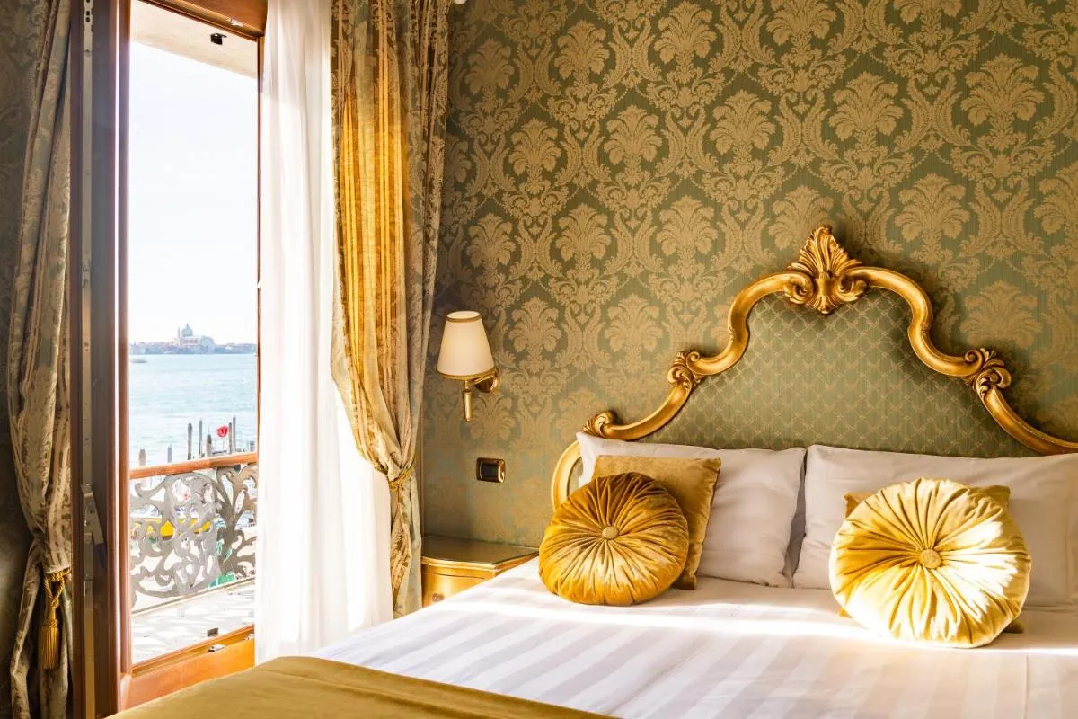 Image 1 of A Tribute To Music Residenza