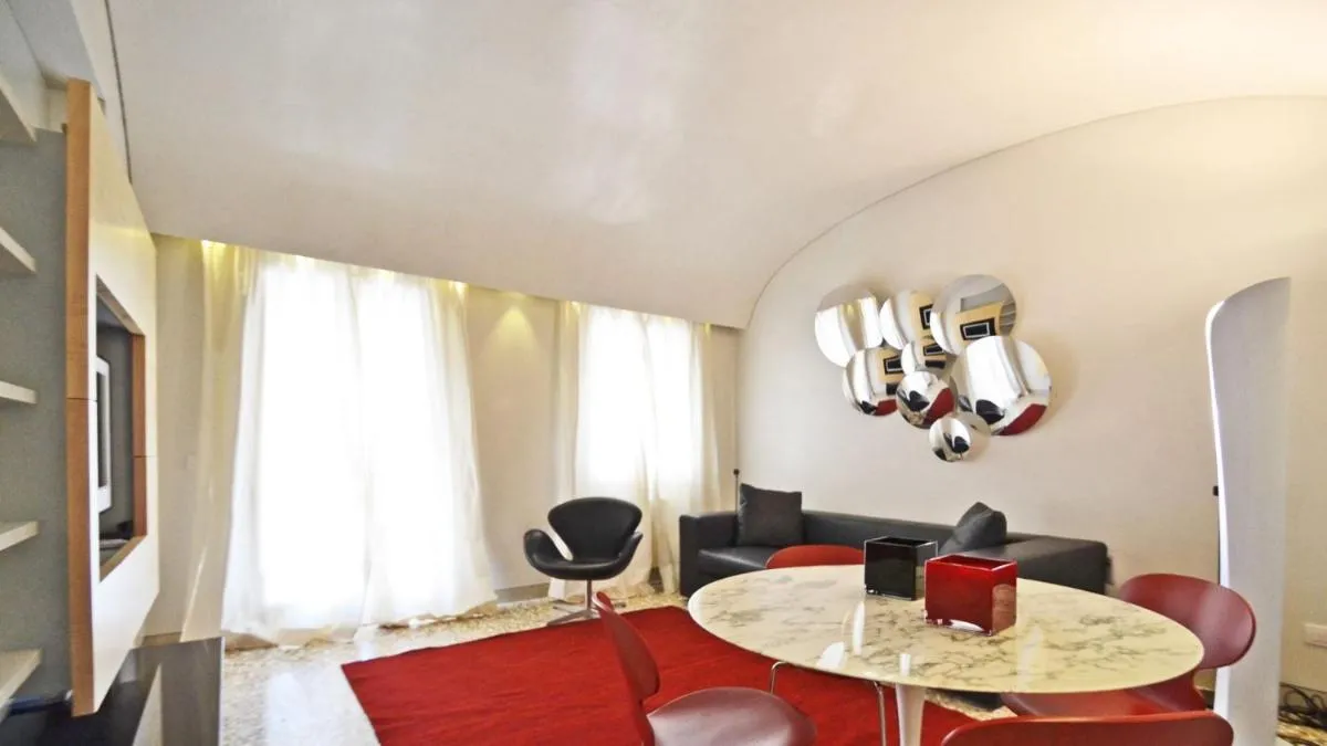 Image 3 of Ai Bareteri Luxury Canal View