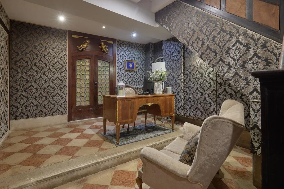 Image 4 of Ai Cherubini