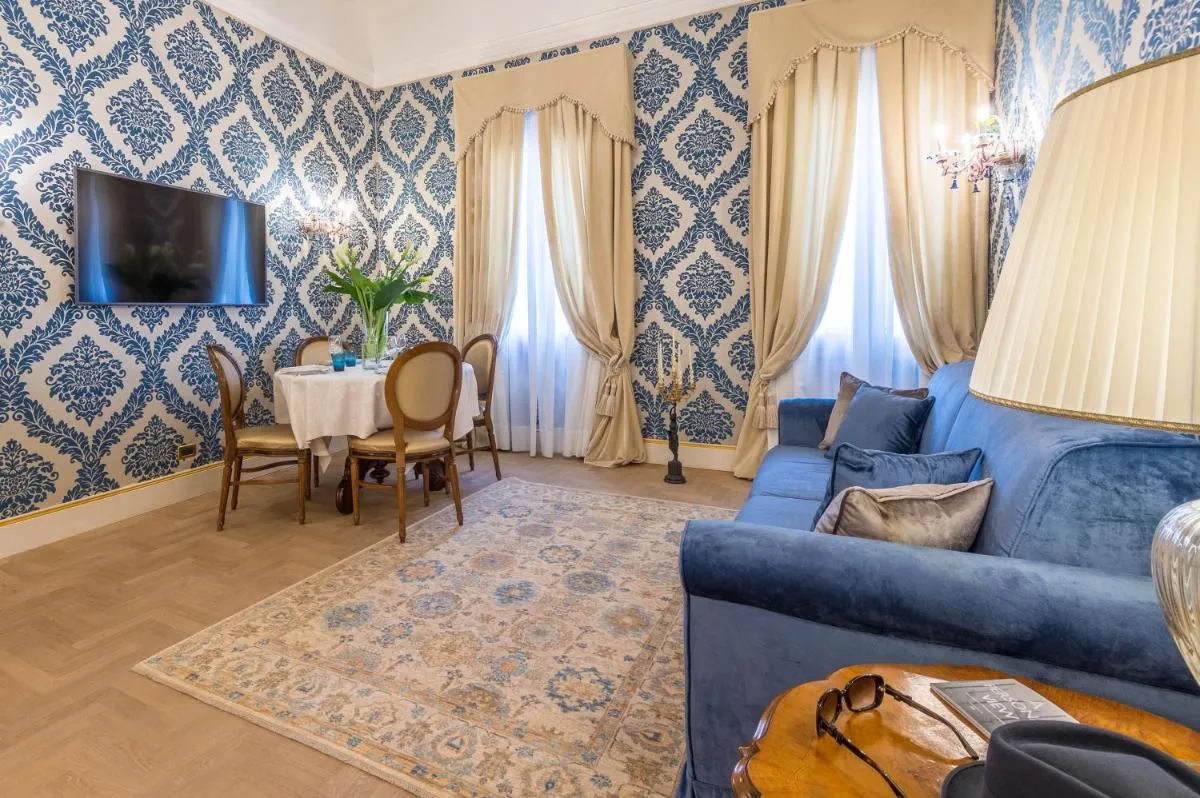 Image 4 of Ai Patrizi di Venezia