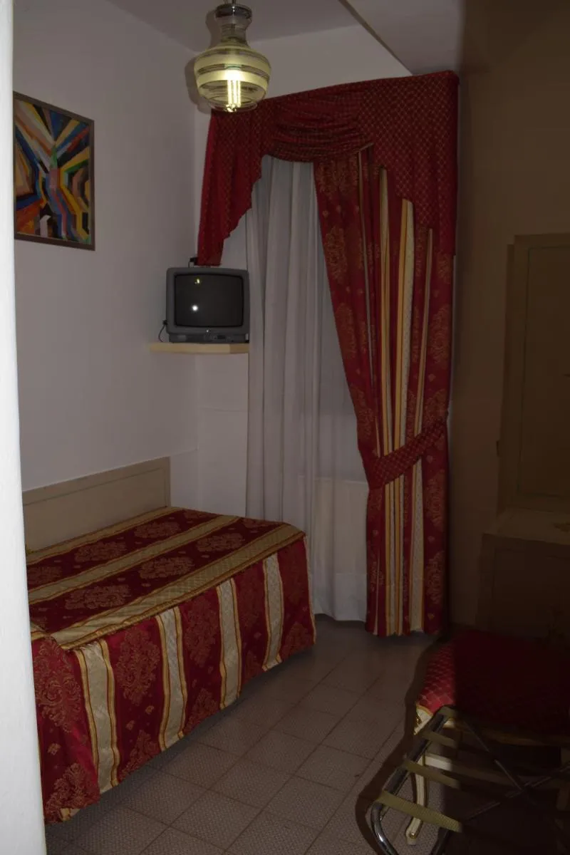 Image 4 of Albergo Basilea