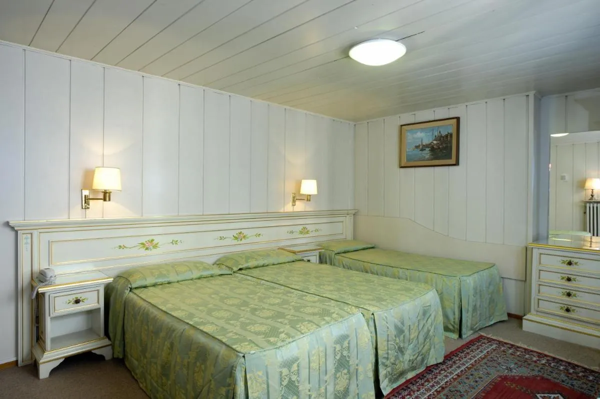 Image 6 of Albergo Basilea