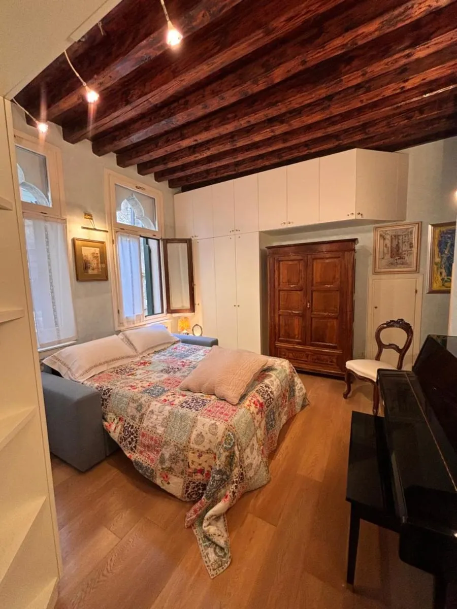 Image 6 of Albrizzi Charme apartment