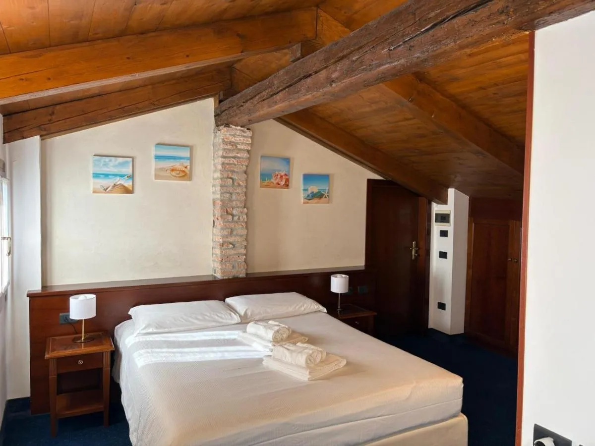 Image 1 of Alloggi Marinella