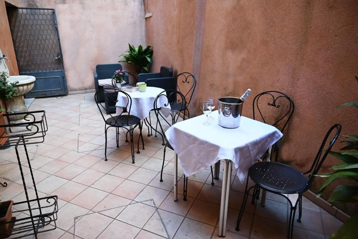 Image 2 of Alloggi Santa Sofia