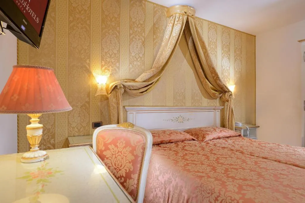 Image of Ambassador Tre Rose