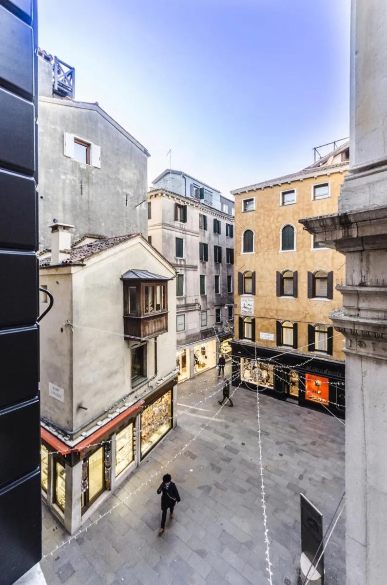 Image 4 of Andreina Home