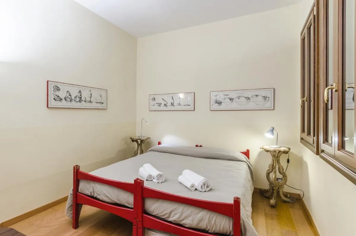 Image 5 of Andreina Home