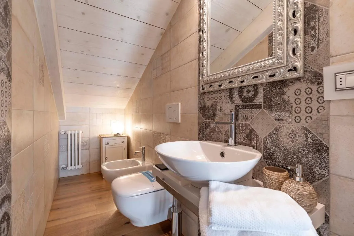 Image 2 of Angel’s Luxury House