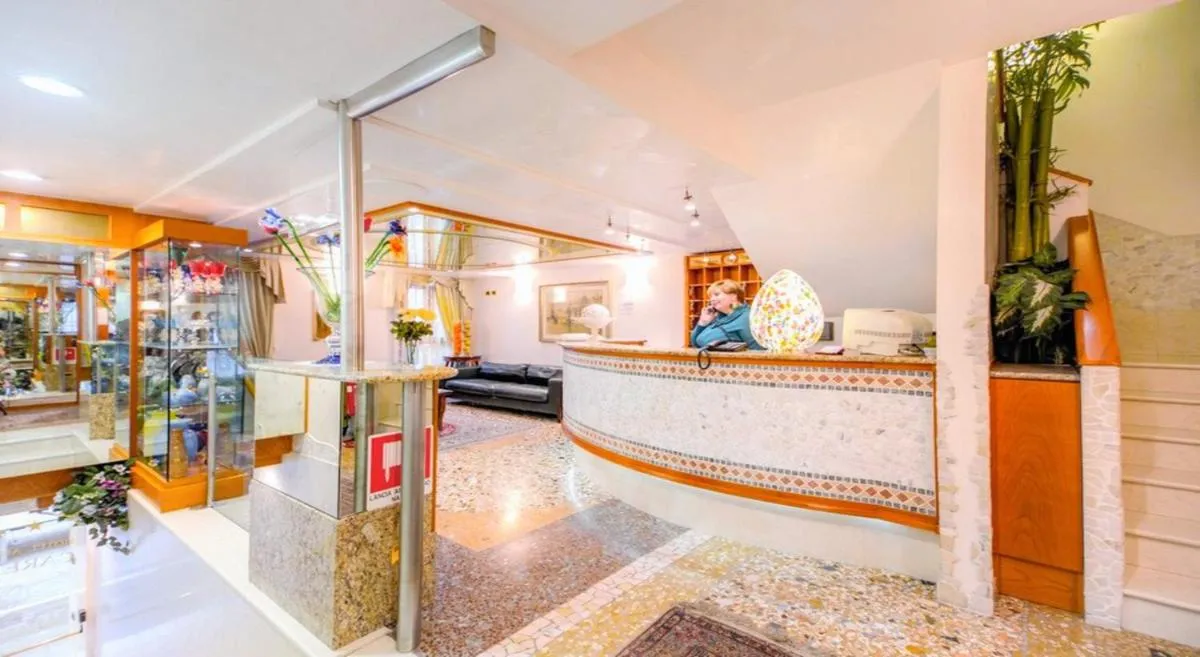 Image 2 of Antica Casa Carettoni