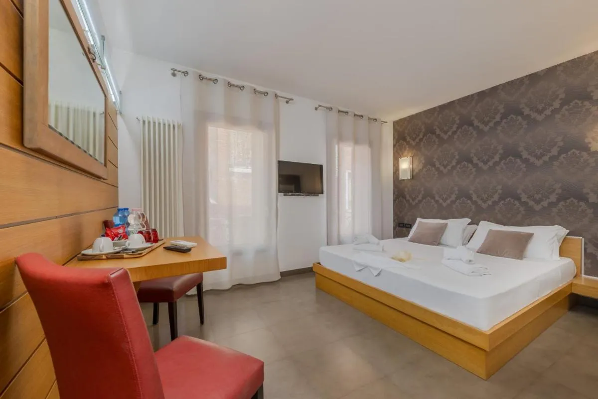 Image 1 of Antico Casin